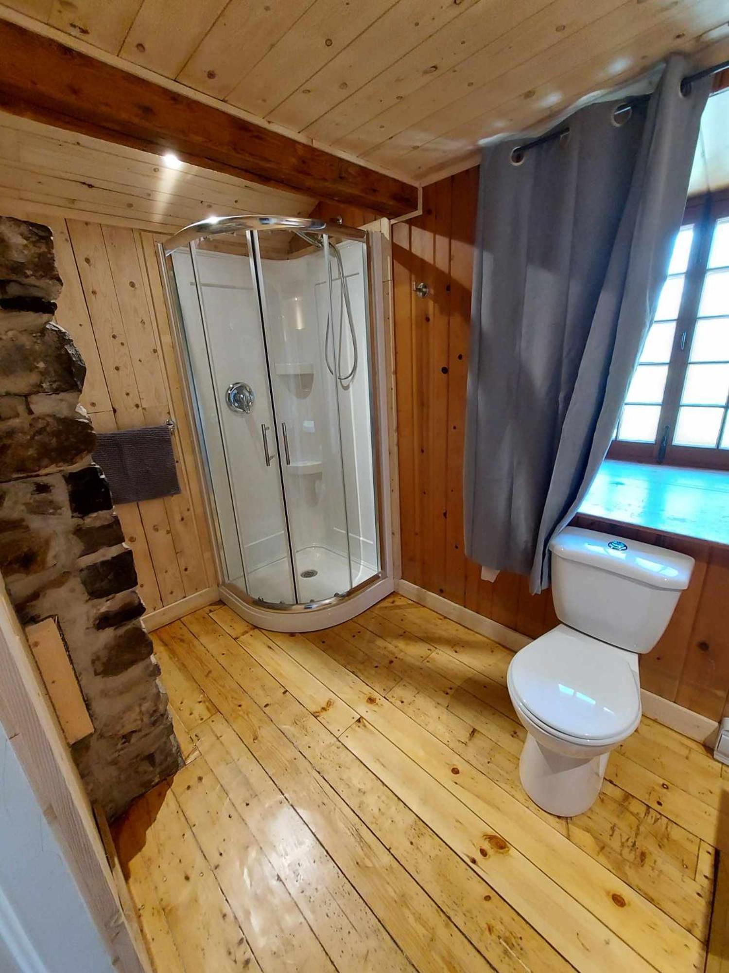 Auberge Le P'Tit Bonheur Saint-Laurent-de-l'ile d'Orleans Екстериор снимка