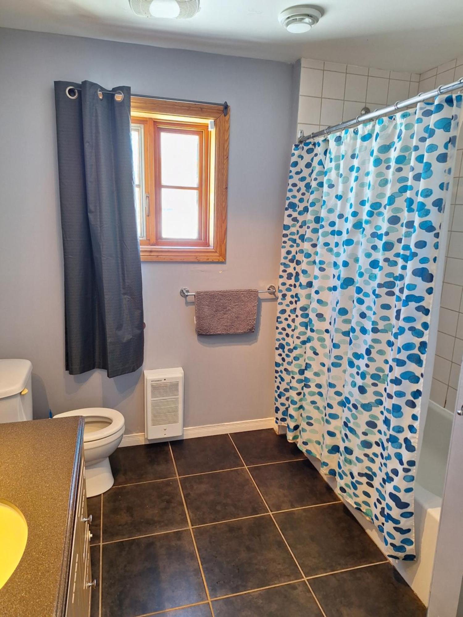 Auberge Le P'Tit Bonheur Saint-Laurent-de-l'ile d'Orleans Екстериор снимка